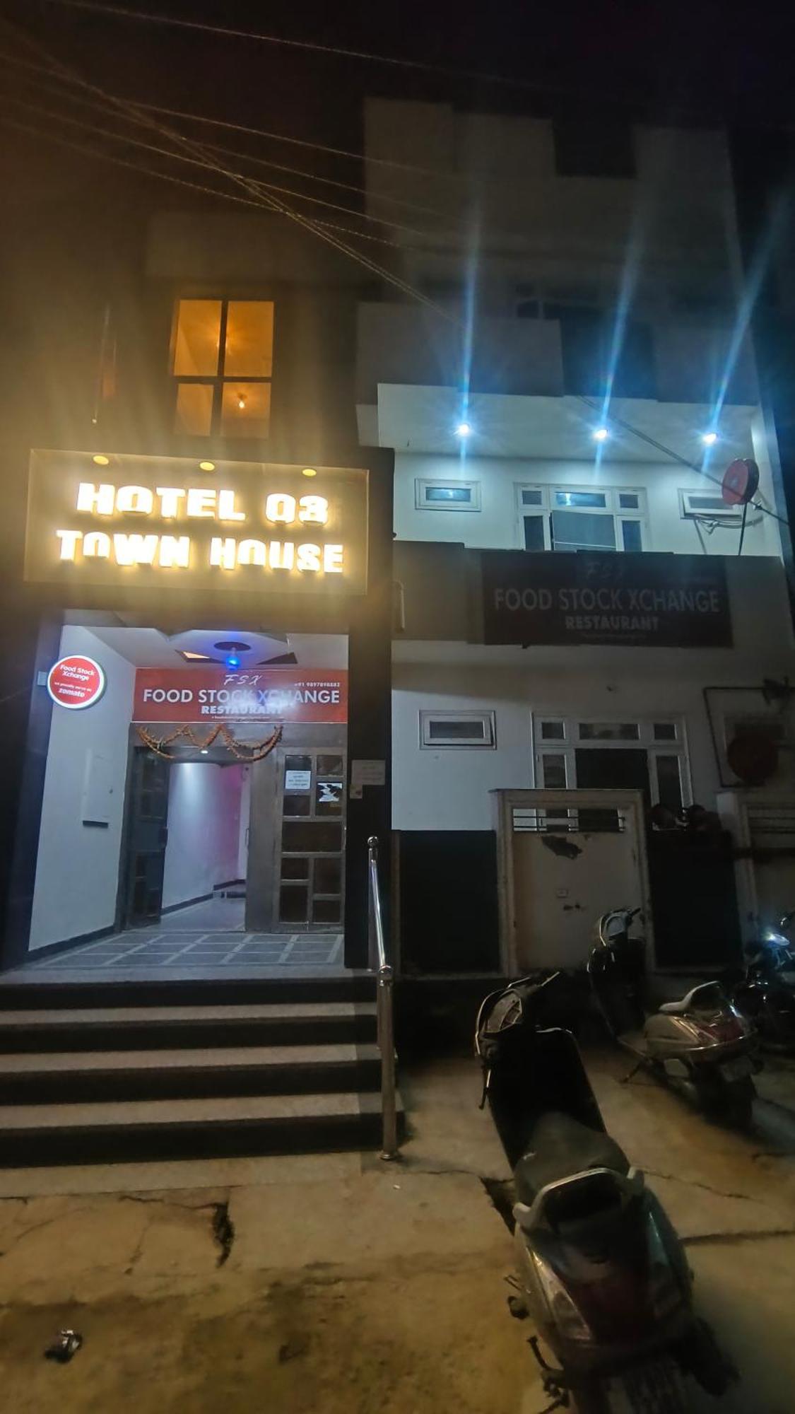 Townhouse 03 Hotel Agra  Εξωτερικό φωτογραφία
